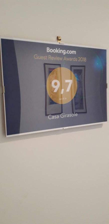 הוילה סן ג'יורג'יו א קרמאנו Casa Girasole מראה חיצוני תמונה