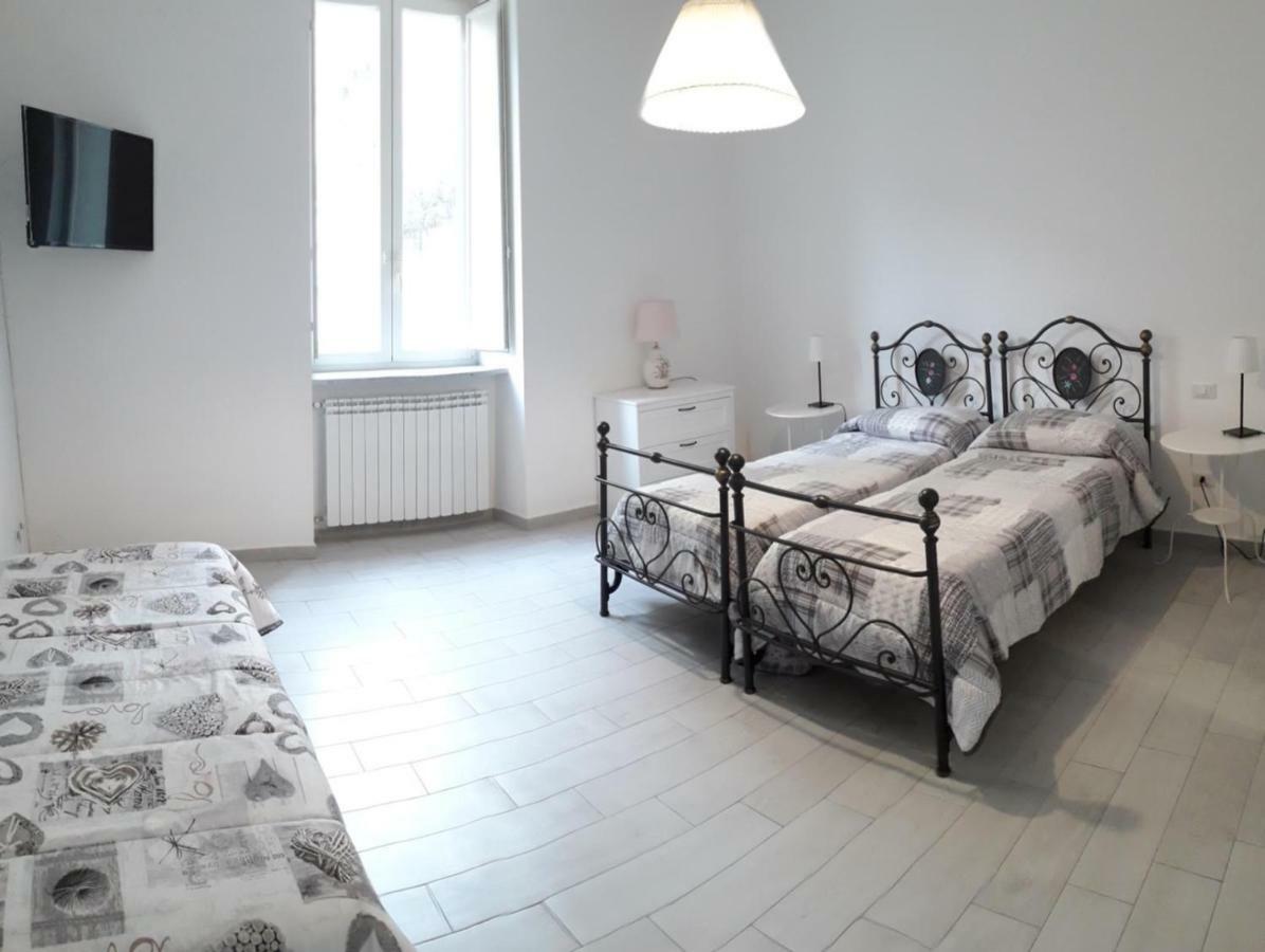 הוילה סן ג'יורג'יו א קרמאנו Casa Girasole מראה חיצוני תמונה